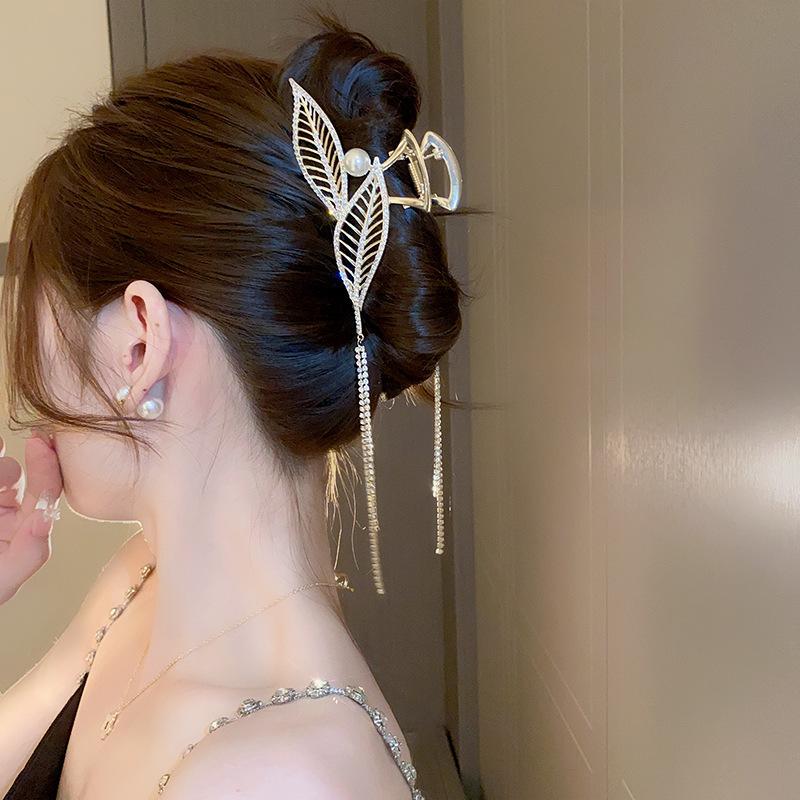 Vintage Metal Long Tassel Gripping Clip Hair Claw For Women Full Rhinestones Hair Clip Korean Barrettes Hairpin Hair Accessories