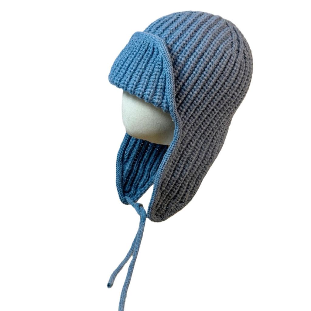 Solid Color Ear protecting Knitted Woolen Hat for Women in Autumn and Winter. New Versatile and Face Friendly Small Warm Ear Protecting Lei Feng Hat.