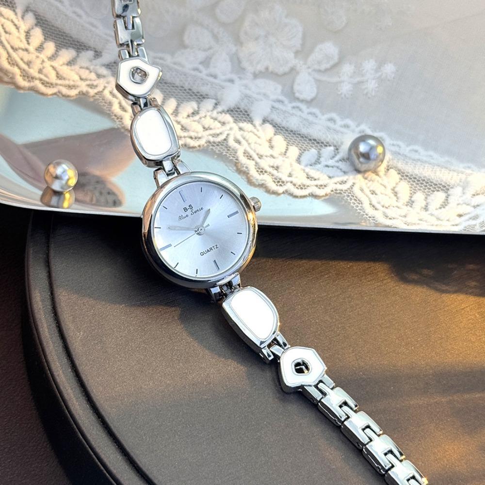 New Irregular Bracelet Watch Button Design Elegant Quartz Watch Metal Gift Bracelet Quartz Watch Women