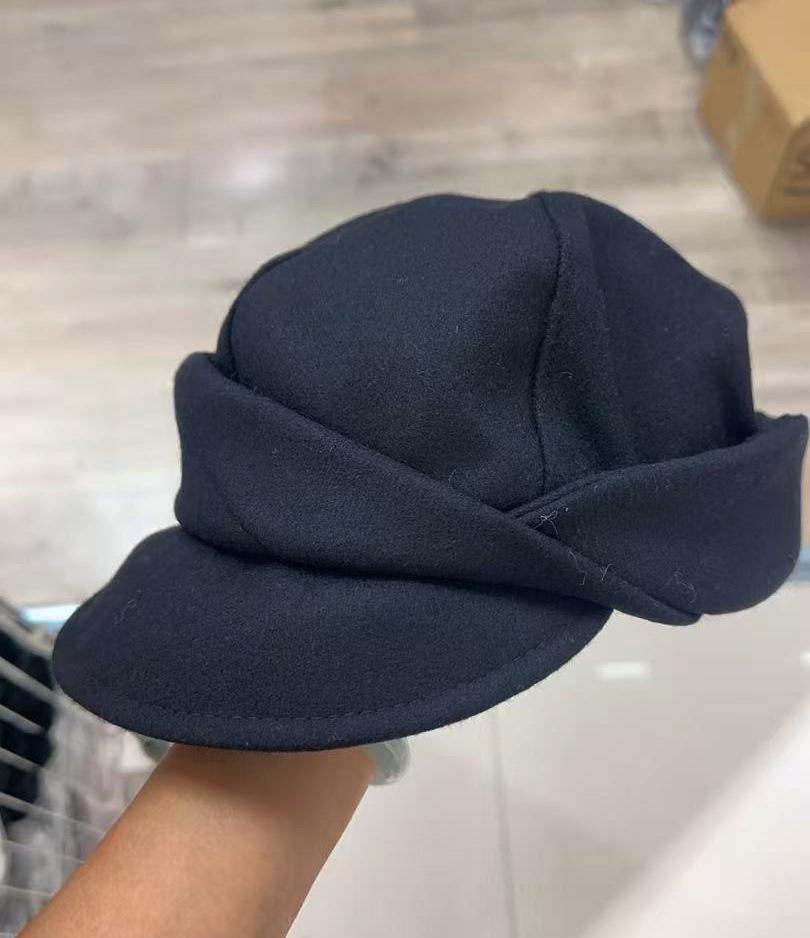 

High-End Retro Wool Newsboy Beret - Autumn/Winter Style for a Chic, Slim Face Look One Size чорний