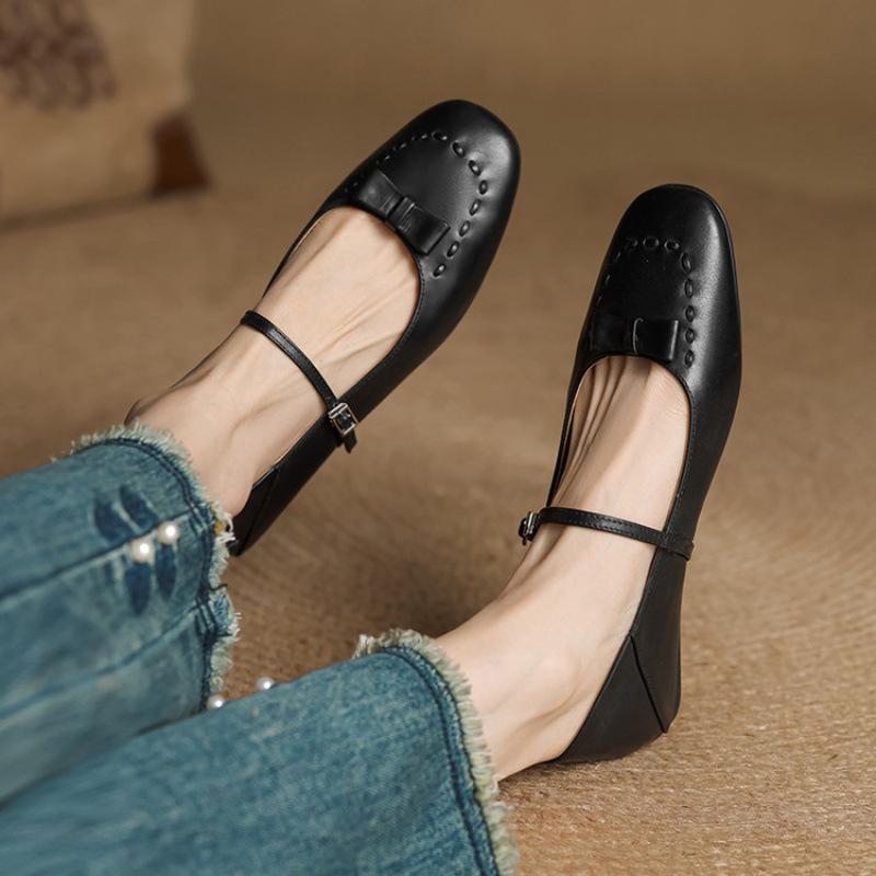 

New women s casual single shoes round head beef tendon leather single shoes comfortable soft sole light mouth solid color low heel large size wo 40 чёрный