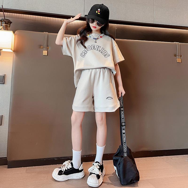 Summer Girls Suit Child Set Clothes Short-Sleeved Loose Letters T-shirt + Half Pants Teenager Tracksuits Kids