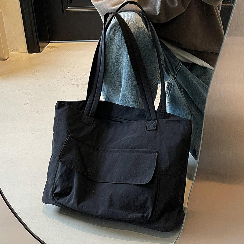 Large Capacity Commuter To Work Women'S Bag Lightweight Handbag Female College Student Class Shoulder Tote Bag Simple Canvas Bag