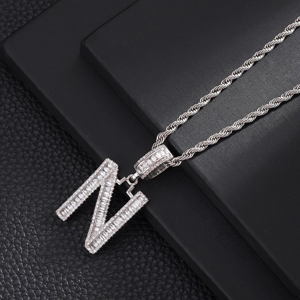 

Мужское хип-хоп ожерелье с подвеской в виде буквы из циркония - Европейский и американский нишевый дизайн