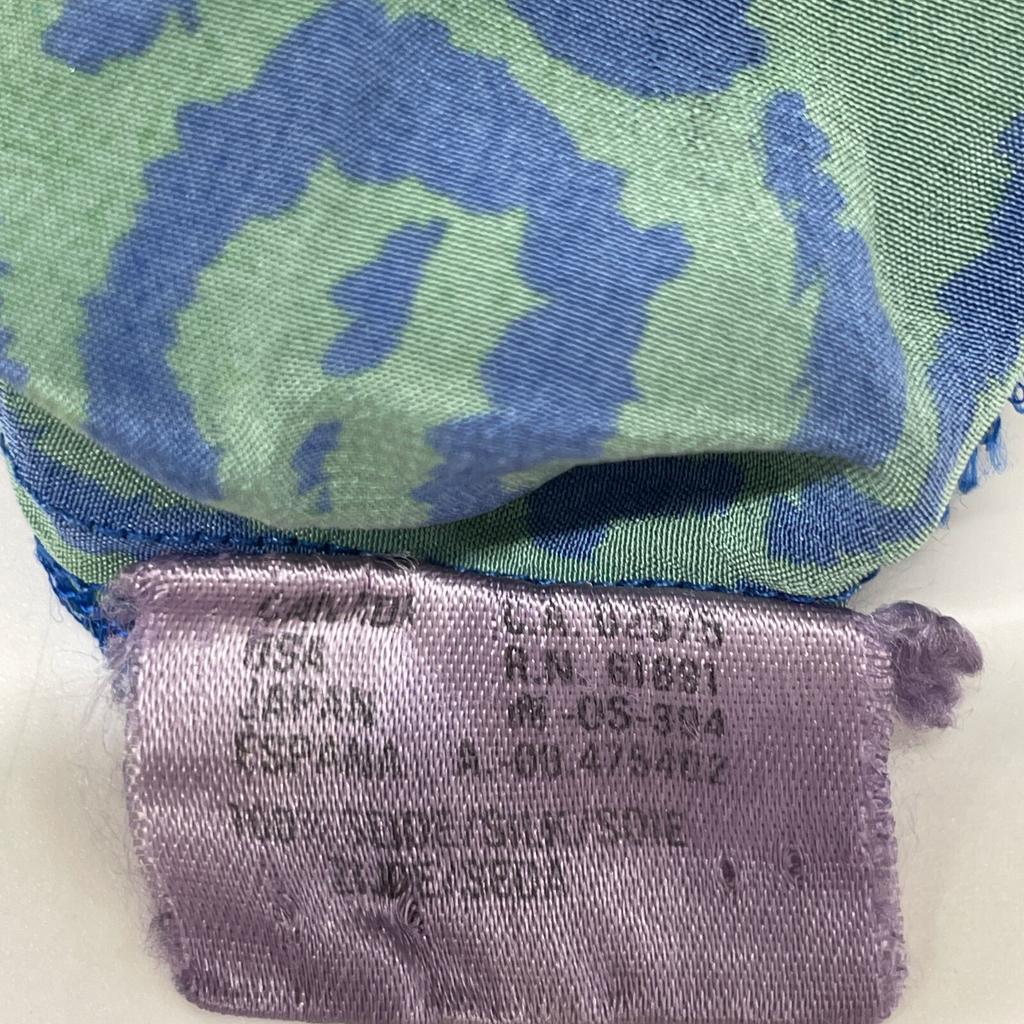 ESCADA 80's Green and Blue Leopard and White Tiger Silk Shirt tops 38 Blue greenUsed