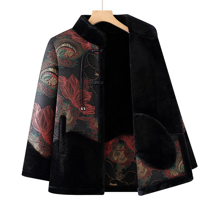 

2025 Chinese Style Cotton-Padded Jacket: Fashionable Winter Coat for Middle-Aged & Elderly Women with Leather and Fur Accents. 6XL (165-180 jin) красный