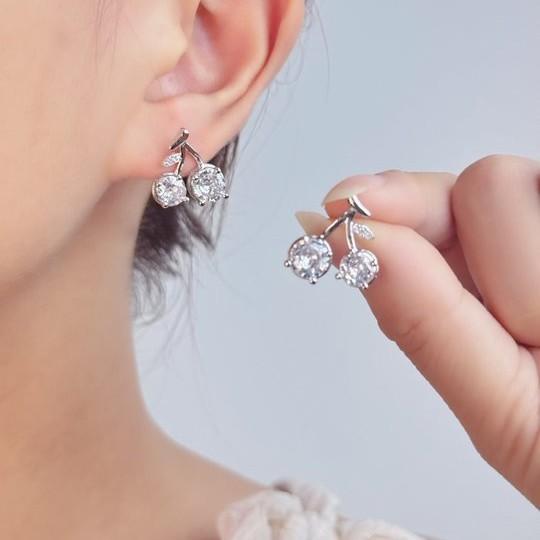Cherry diamond stud earrings women's summer simple temperament earrings jewelry high-end niche design fruit earrings