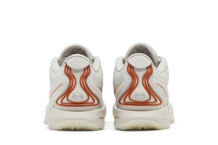 Nike LeBron 21 'Akoya'