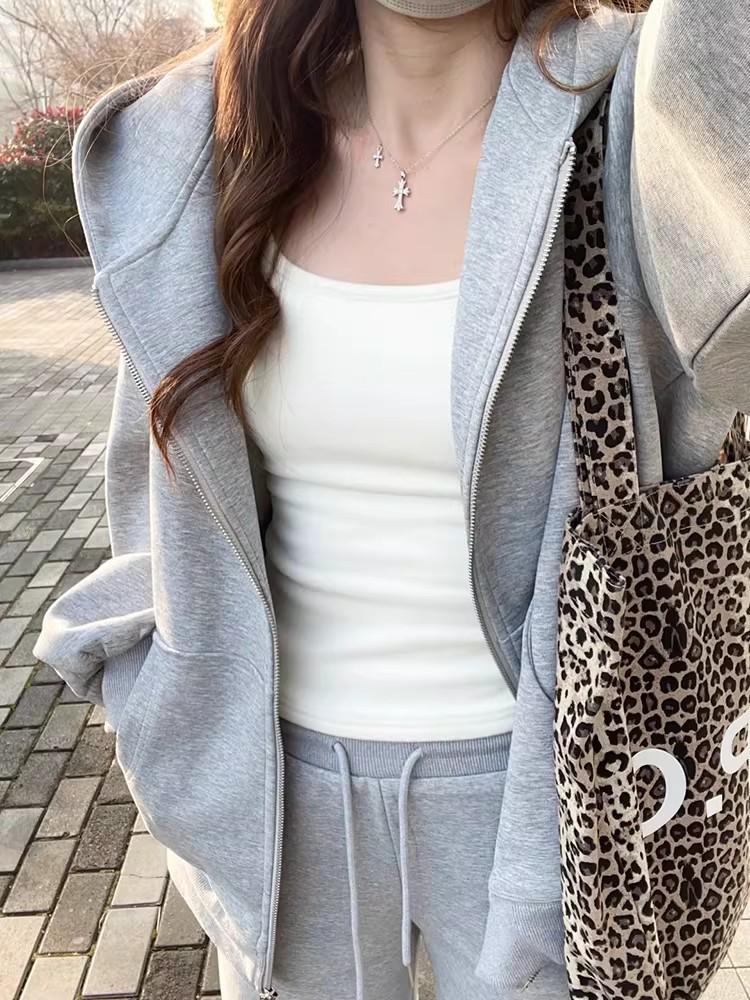 Women's Thermal Long-Sleeve U-Neck Base Layer Top - White, Slim Fit