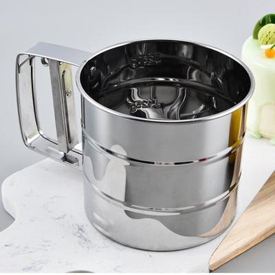 New Stainless Steel Flour Sieve Cup Powder Sieve Mesh Kitchen Gadget Cakes Hand-Screened Sugar Mesh Sieve Baking Sieve Strainer