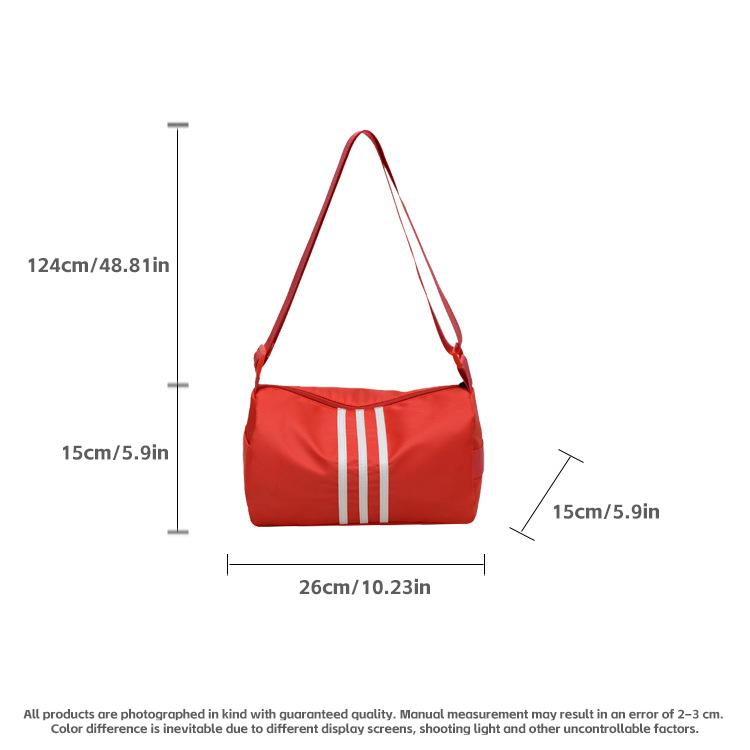 Mini-Duffle-Tasche aus Nylon mit drei vertikalen Streifen, verstellbarer breiter Gurt, lässige Sport-Umhängetasche für tägliches Fitness-Reisen