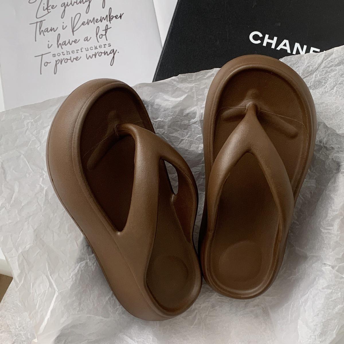 

Women s Thick-Soled Flip-Flops: Soft Sole, Height-Enhancing, Anti-Slip, Perfect for Beach and Indoor Use 39/40