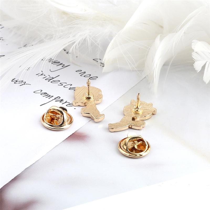 Proposal Pins Cute Boy and Girls Brooch Small Lovely Cartoon Enamel Pin Decoration Jewelry for Couple Party Coat Bag Accessories