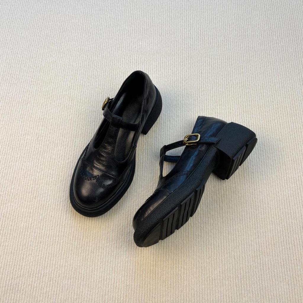 Sheepskin version~ Retro commuter Mary Jane loafers women's hollow T-button small leather shoes thick heel thick sole round head single shoes