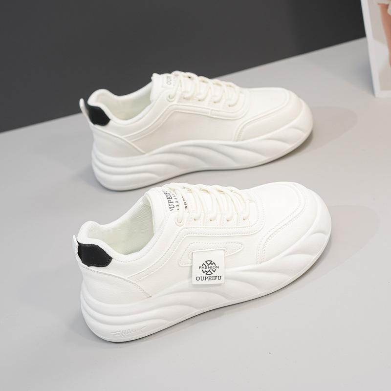 Douyin 2025 spring new popular casual women's shoes Korean version ins student platform sports street shooting board shoes tide