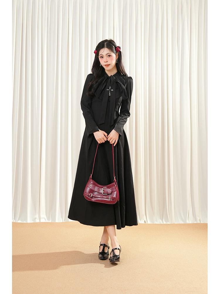 Hepburn Style Black Waist-Defining Gothic Long Dress with Peter Pan Collar