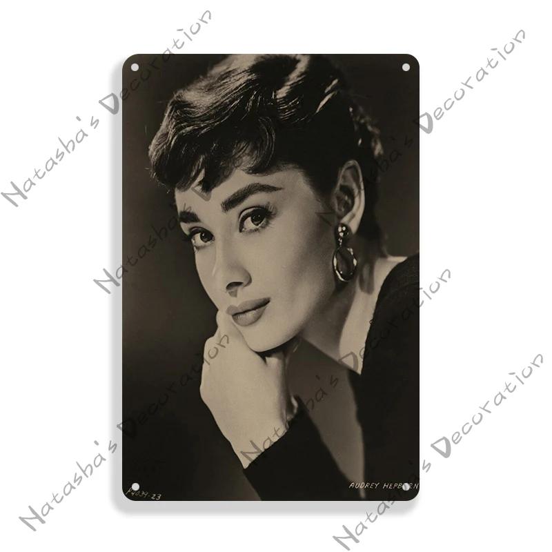 Audrey Hepburn Vintage Metallposter Ein Herz und eine Krone Film Retro Metallschild Rostiges Retro Poster Heim Bar Club Kino Wanddeko