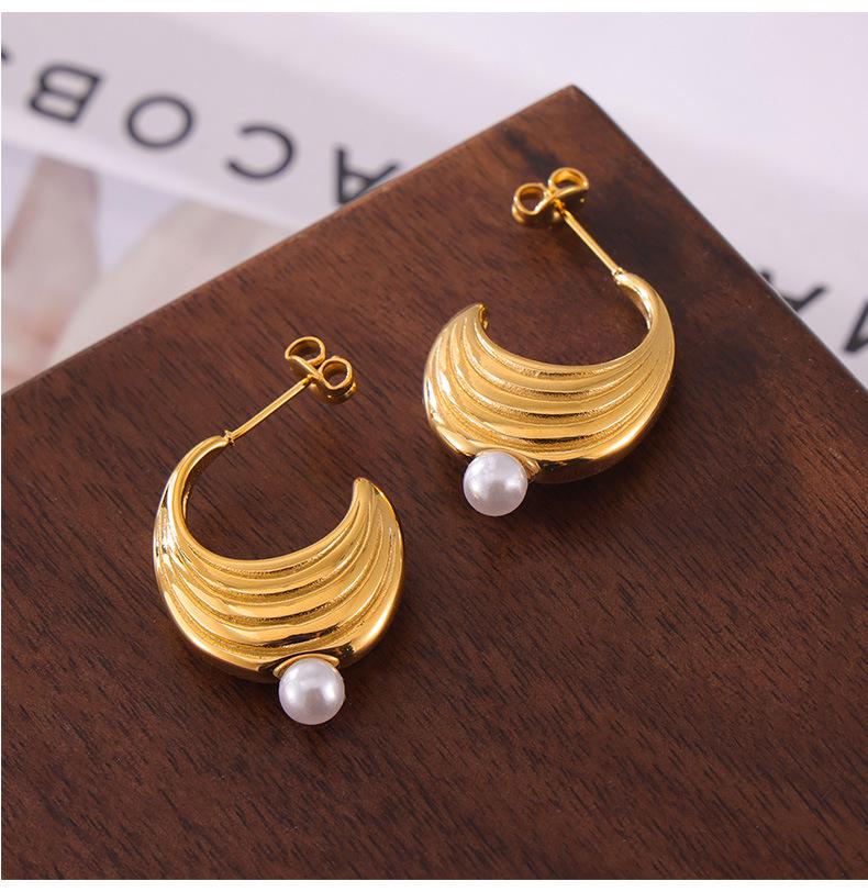 European Vintage Pearl Shell Earrings - Elegant Ins Style, Niche Titanium Steel Jewelry