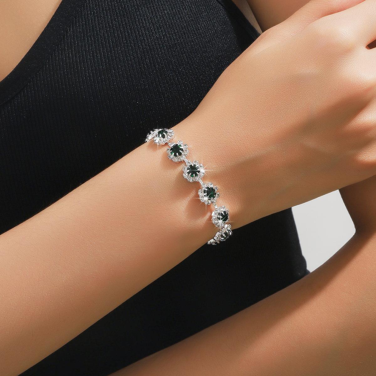 Ожерелье Серьги Браслет Три части Полный Бриллиантовый Цветок Свадебный Комплект Ювелирных Изделий Платье Аксессуары Женщин