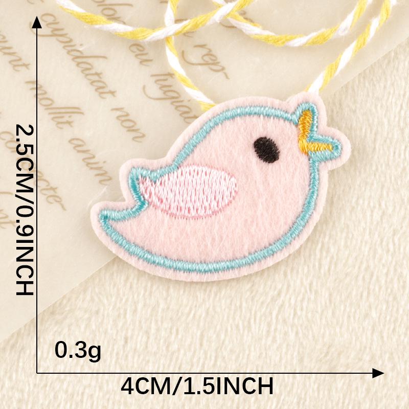 Kreslené zvířecí a ovocné vyšívané nášivky pro DIY oděvní doplňky