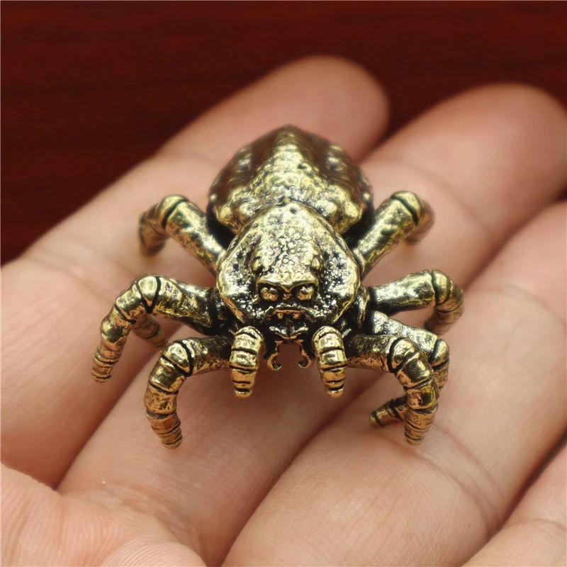 Vintage mosazné figurky pavouků tarantulí miniaturní kreativní masivní měděný stolní ornament pavouka vlkodlaka dekor řemeslné doplňky