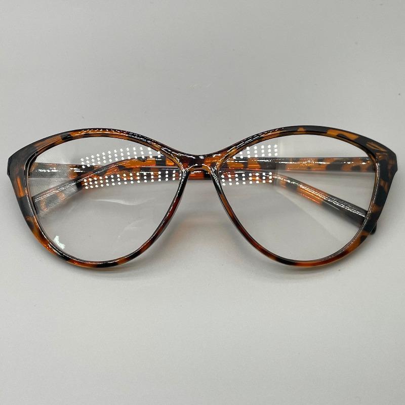 

Minimalist Square Full Frame Glasses for Men Women Fashionable Daily Wear Eyewear Trendy Unisex Design