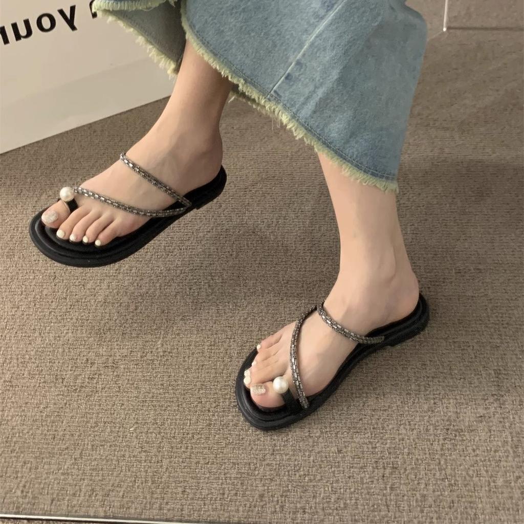 Fairy Slippers Female Outer Wear Summer 2025 New Korean Version Rhinestone Temperament French Evening Wind with Skirt Flat Bottom Sandals