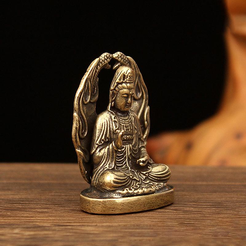 Starožitná mosaz Malá socha Buddhy Kapesní Miniaturní figurky Guanyin Pracovní stůl Dekorativní Ornament Socha Dárky