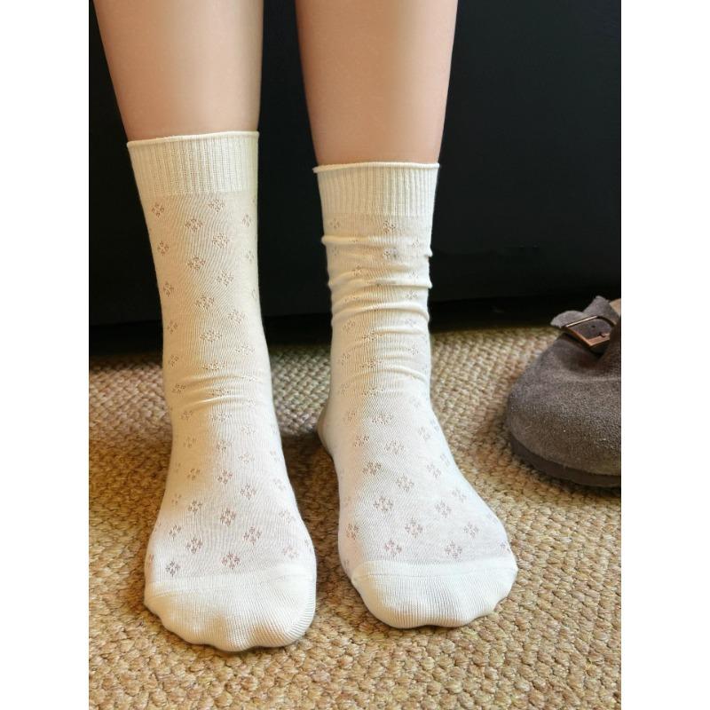 

Women s Spring and Summer Thin Hollow Four-leaf Clover Trend Mesh Boneless Tube Pile Cotton Socks 1 pair молочный белый