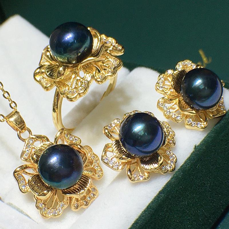 Three-Piece Freshwater Pearl Necklace Set with 3D Flowers: 8-9mm Pearls, High Luster, Slight Imperfections, Multiple Colors