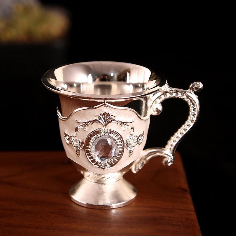 European Mini Wine Glasses, Alloy Portable Spirits Goblet, Vodka Cup, Carved Flower Shape Handle Wedding Decoration, 30ml,1pcs
