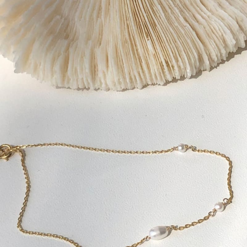 

MOONHSU Gold Lily Pearl Anklets Free