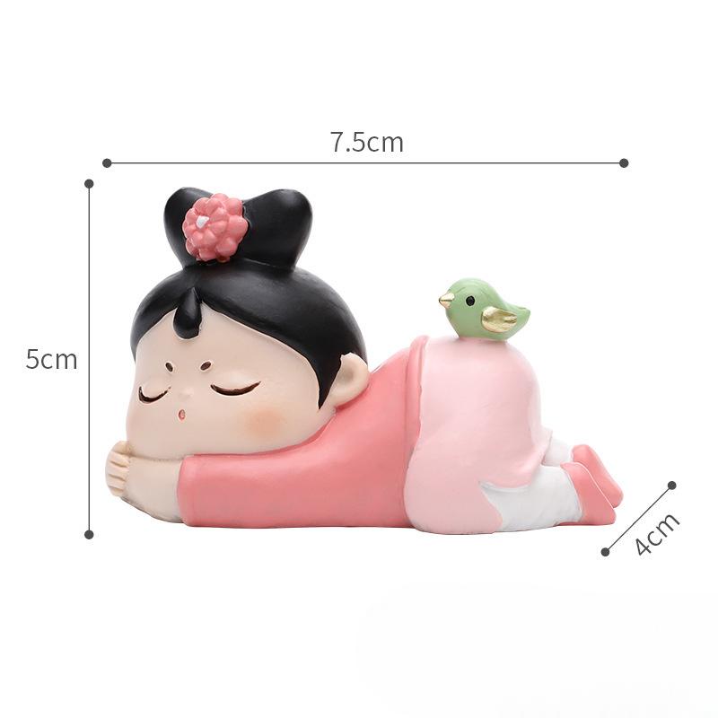4pcs Creative Office Desktop Cute Palace Maid Decoration Ornaments Palace Grid Car Supplies Cartoon Dolls Decompression Ornament
