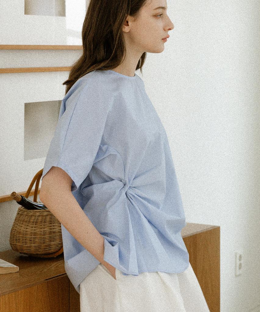 KNOWING Twisted Blouse (Sky)