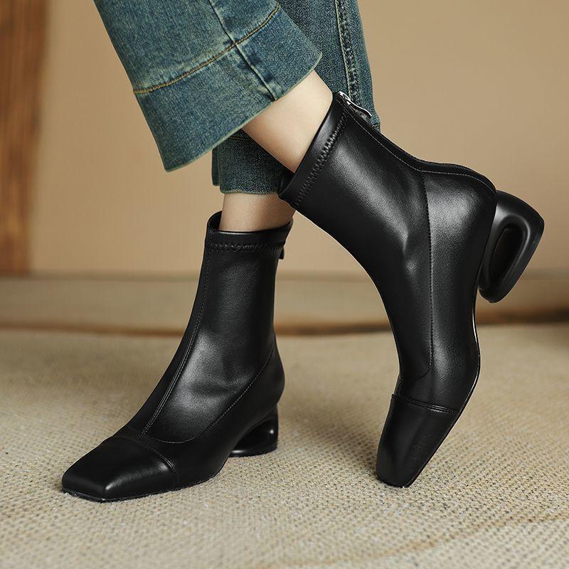 Weißes Kurzstiefel mit eckiger Spitze Damen Winter Samt 2025 Herbst neu dicker Absatz Sockenstiefel elastische dünne Stiefel ausländischer Stil Stiefel