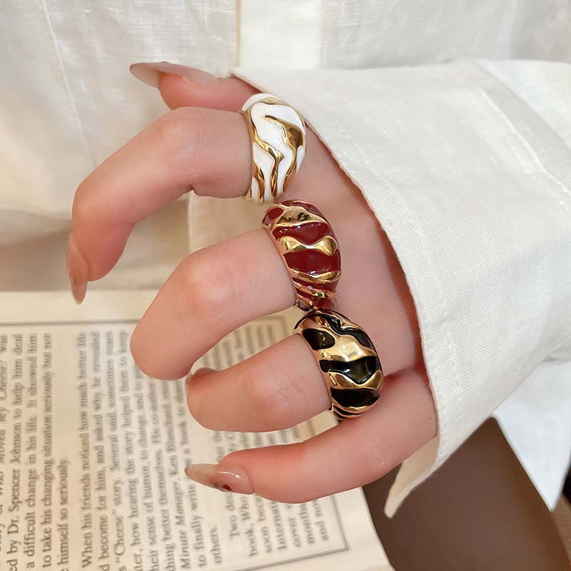 Vintage Red Enamel Drip Oil Open Rings For Women Girls Fashion Metal Irregular Patterned Adjustable Finger Ring Jewelry Gifts