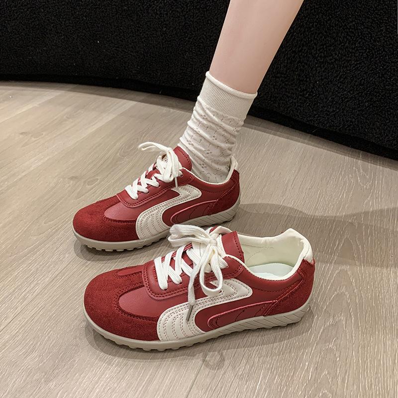 Korean Version of Casual Design White Shoes Women's 2025 Autumn New Trend Comfortable Versatile Not Tired Feet Round Head German Training Shoes