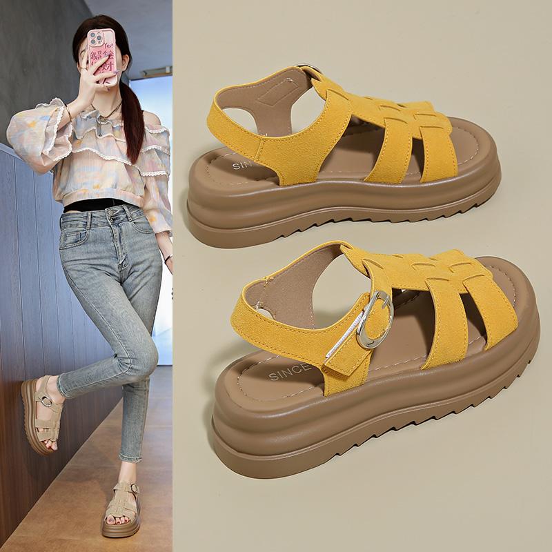 Fashion 2025 Woman New Popular Buckle Design Shoes Trend Casual Platform Sandal Non-slip Outdoor Sandals Unique Fashion Sandal