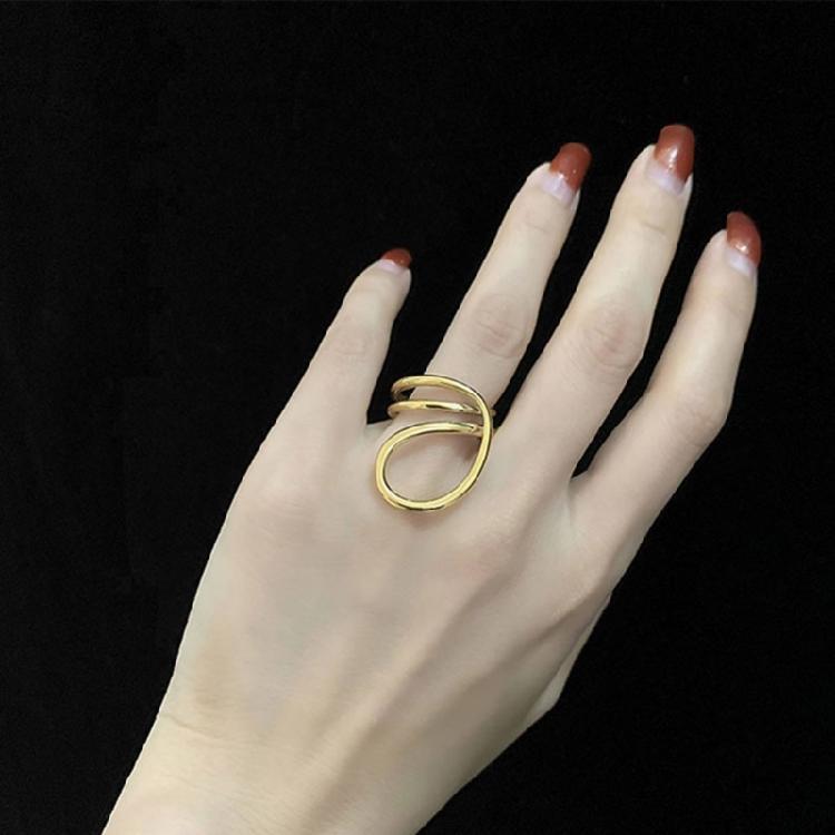 Fashionable Hollow Ring with Enhanced Dimensionality Double Line Rings Suitable for Parties and Everyday Outfits