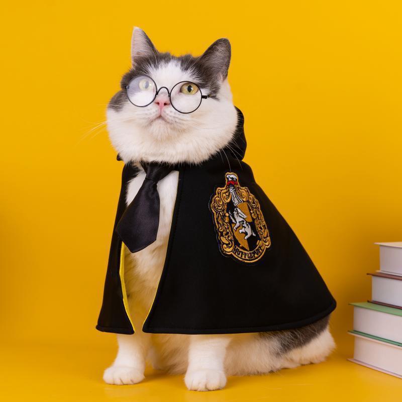 Kostým pro psa na párty Akademie Kouzel Cosplay Oblečení Plášť pro mazlíčka Kočičí dekorace Halloweenský plášť Kolejní Oční motýlek Plášťový oblek pro mazlíčka