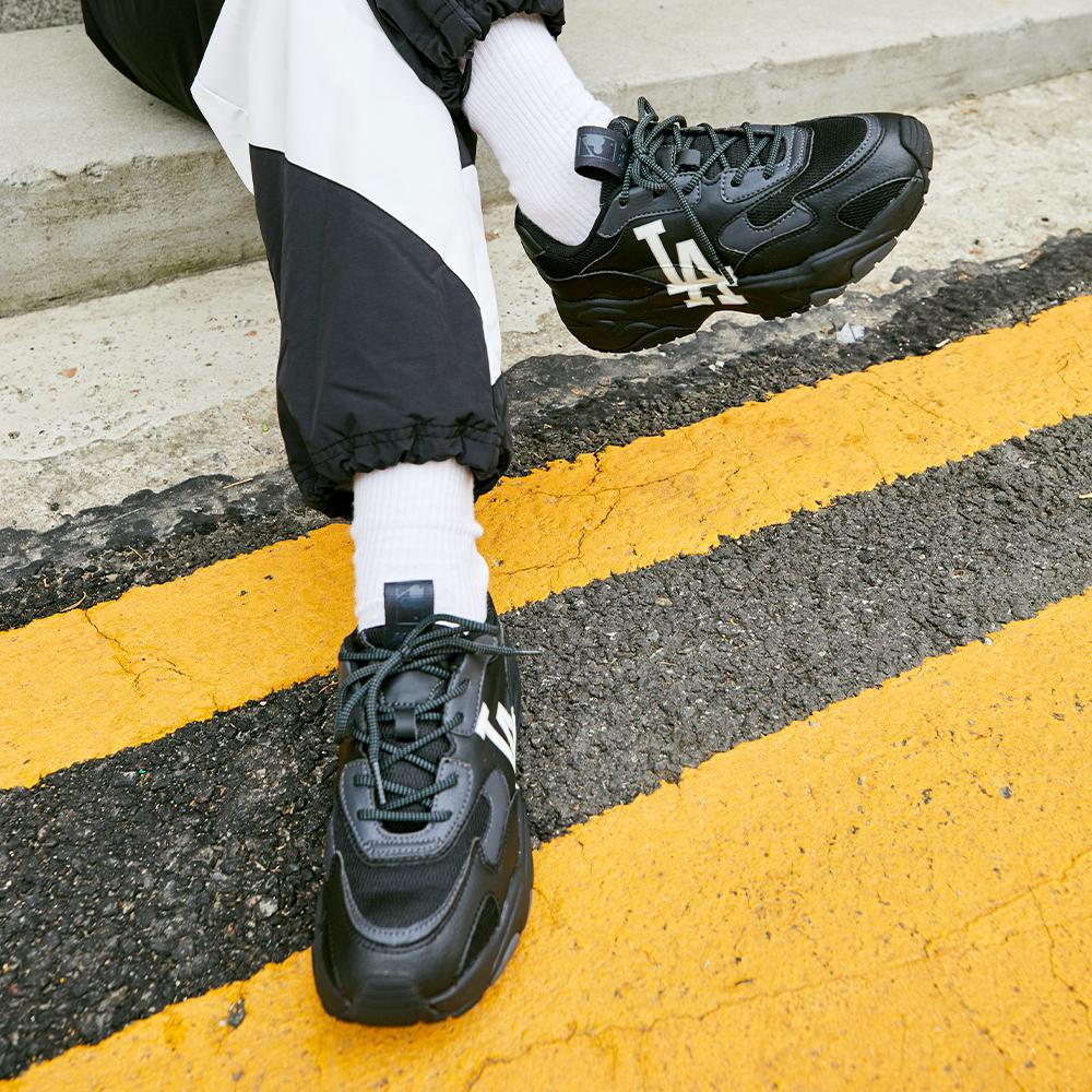 New MLB Big Ball Chunky Wear Resistant Height Increasing Low Top Chunky Sneakers Unisex Black 3ASHC311N-07BKS