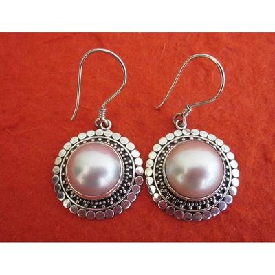 Personality Inlaid Circular Imitation Pearl Earrings Vintage Silver Color Metal Die-casting Pattern Dangle Earrings Women