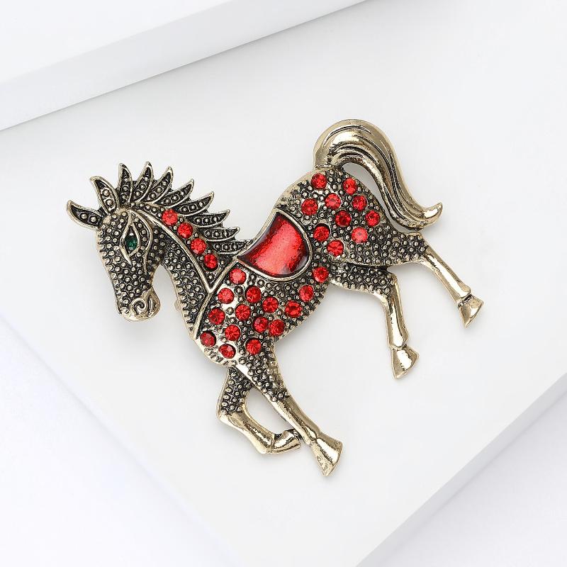 Broches Cheval Classiques en Strass Pour Femmes Épingles de Revers Animal Polyvalentes Bijoux Corsage Vêtements Accessoires Cadeaux de Nouvel An