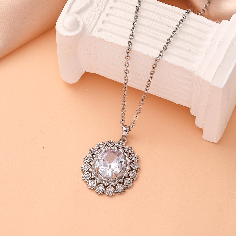 Women's Luxury Titanium Steel Pendant Clavicle & Long Sweater Necklace - Niche Design
