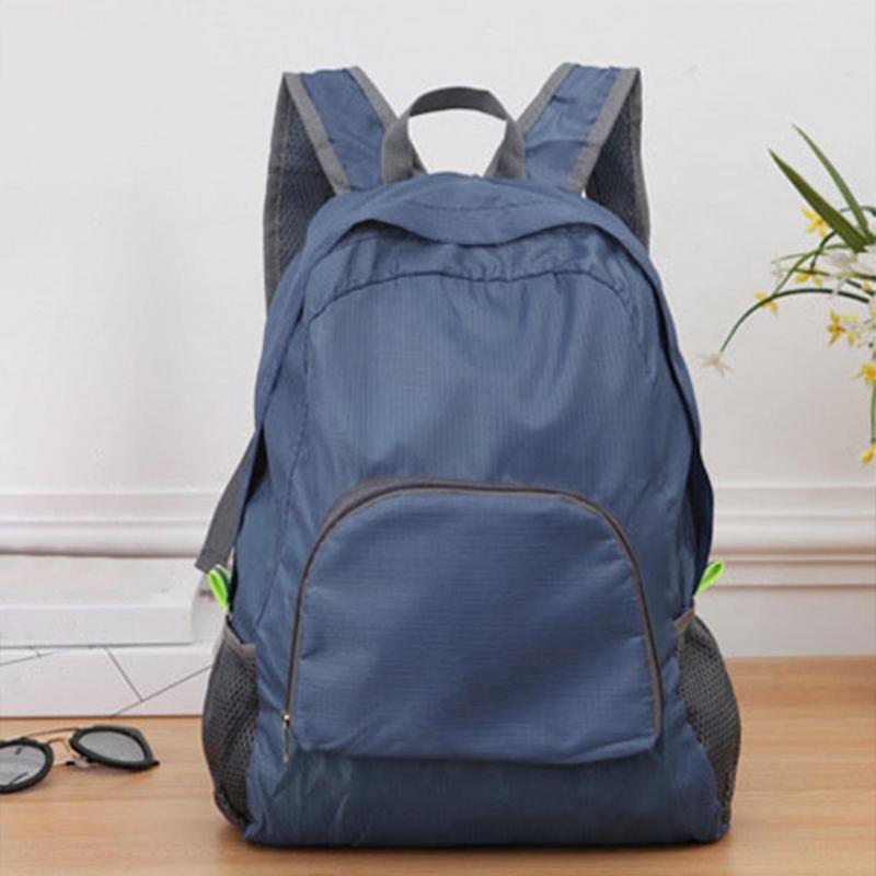 Mochila de Viagem Alças Largas Zíper Suave Vários Compartimentos Bolsos Laterais em Malha Grande Capacidade de Armazenamento Ajustável Leve Dobrável