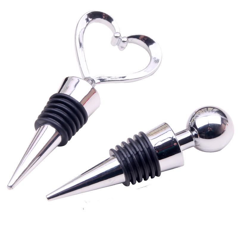 Red Wine Bottle Stopper, Innovative Heart-Shaped Seal, ABS Material, European and American Style, Ideal for Gifts.