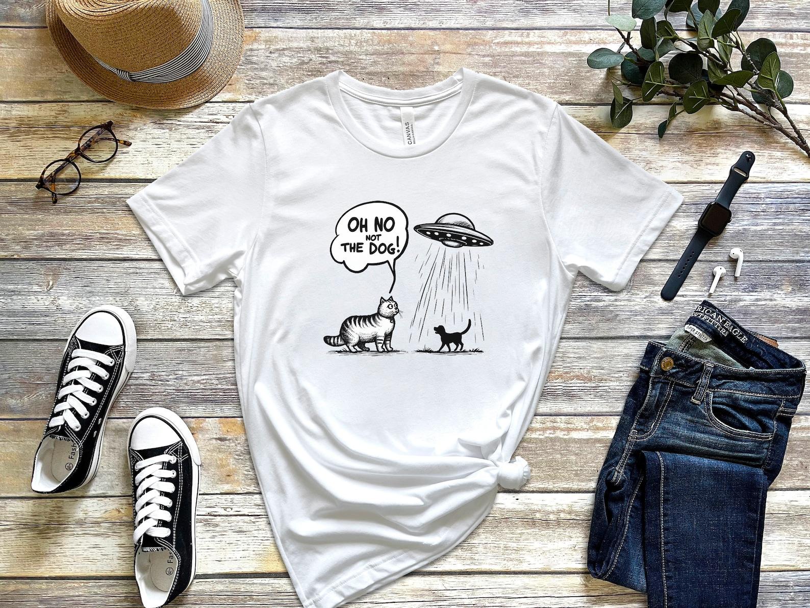 Dog Abduction UFO Graphic T-Shirt: Funny Novelty Tee 3XL