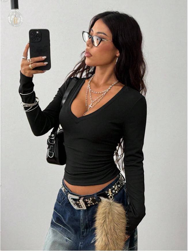 2025 Autumn European & American Style: Spicy Girl Sexy V-Neck Printed Long Sleeve Women's T-shirt