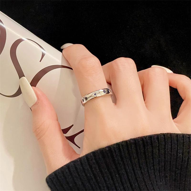 Super Flash Spitzenmuster Lila Zirkon Eleganter Öffnungsring Licht Luxus Hohes Gefühl Süß Nische Zeigefingerring