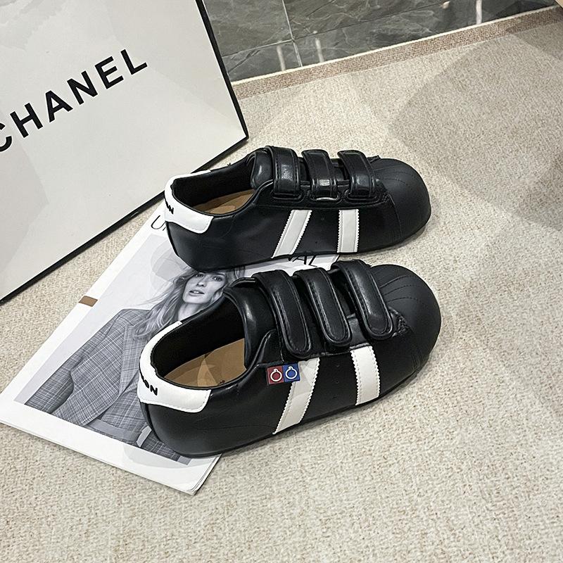 

Ugly cute retro white Velcro board shoes women s 2025 new summer German training shoes Ugly cute big head sports and leisure shoes 40 чёрный
